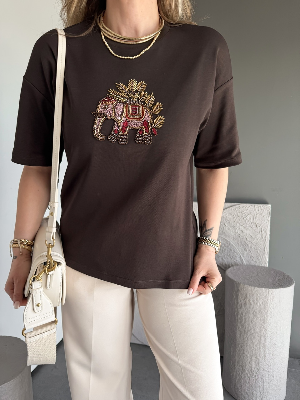 Kahve Fil Nakışlı Cotton Tshirt
