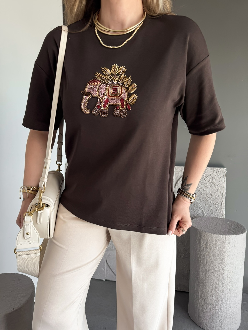 Kahve Fil Nakışlı Cotton Tshirt