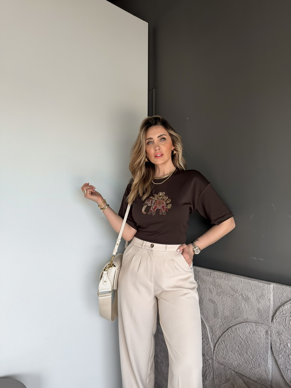 Kahve Fil Nakışlı Cotton Tshirt