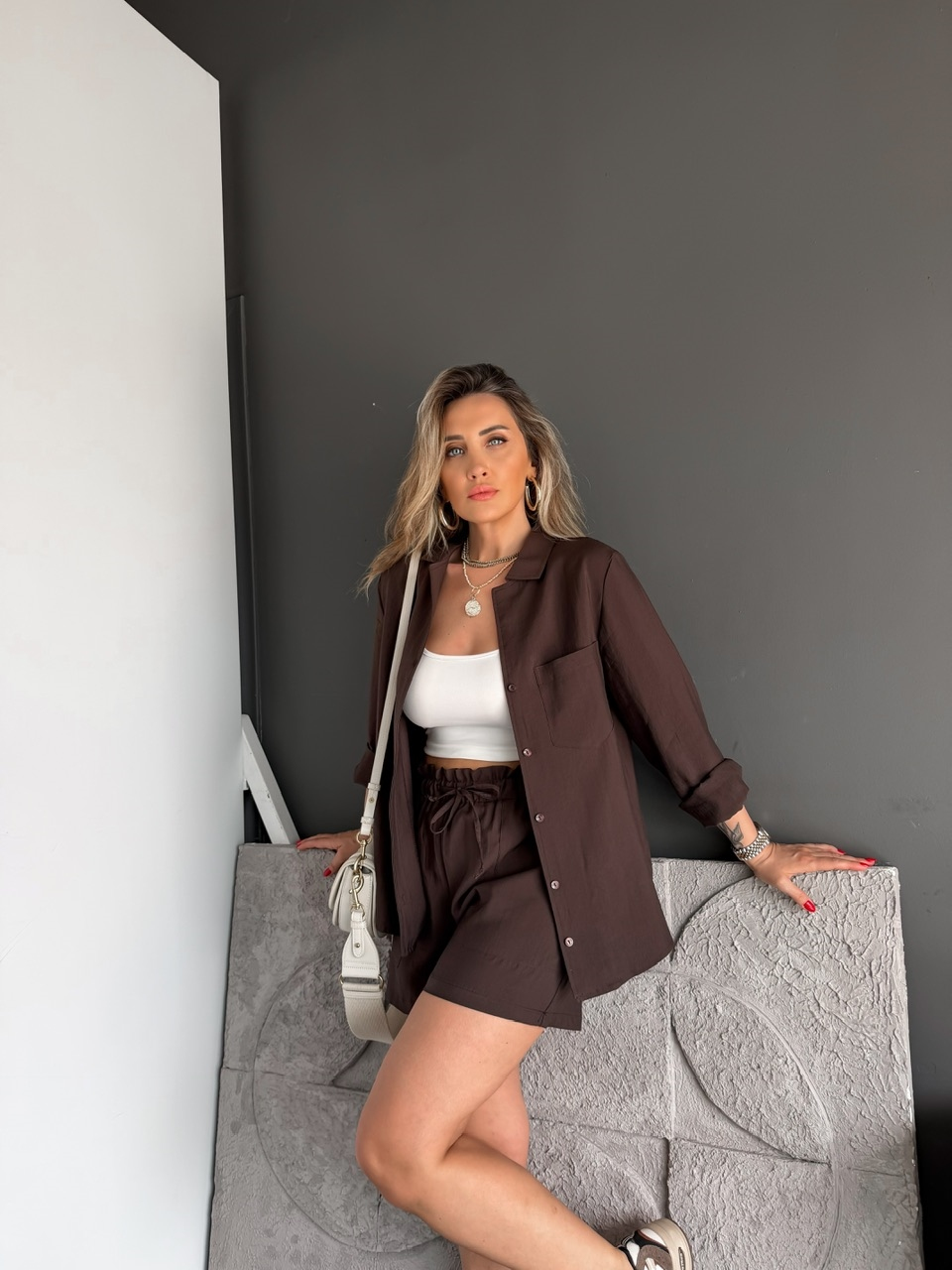 Kahve Gömlek Şortlu Zr Tensel Takım