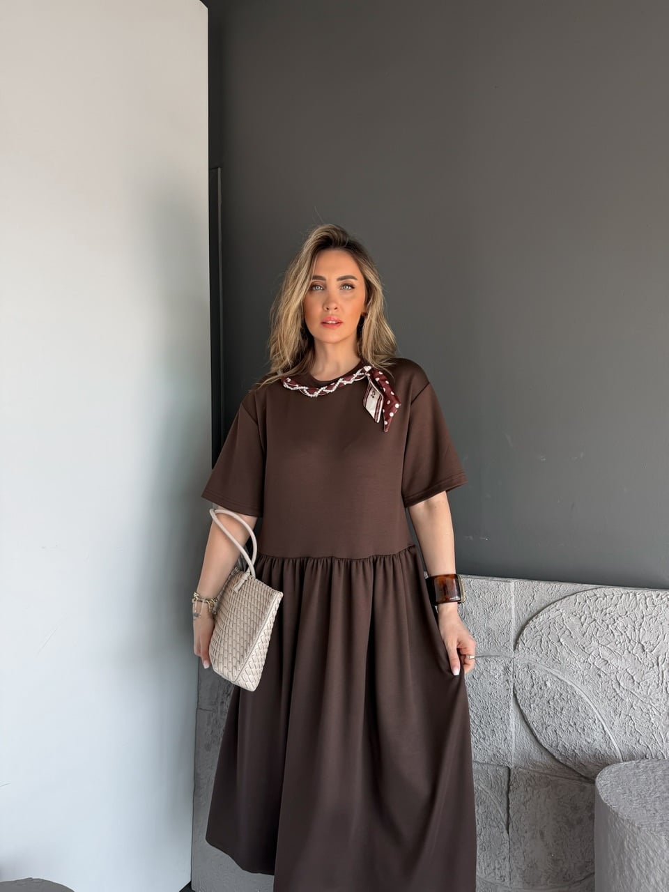 Kahve İnci Fular Bol Modal Elbise