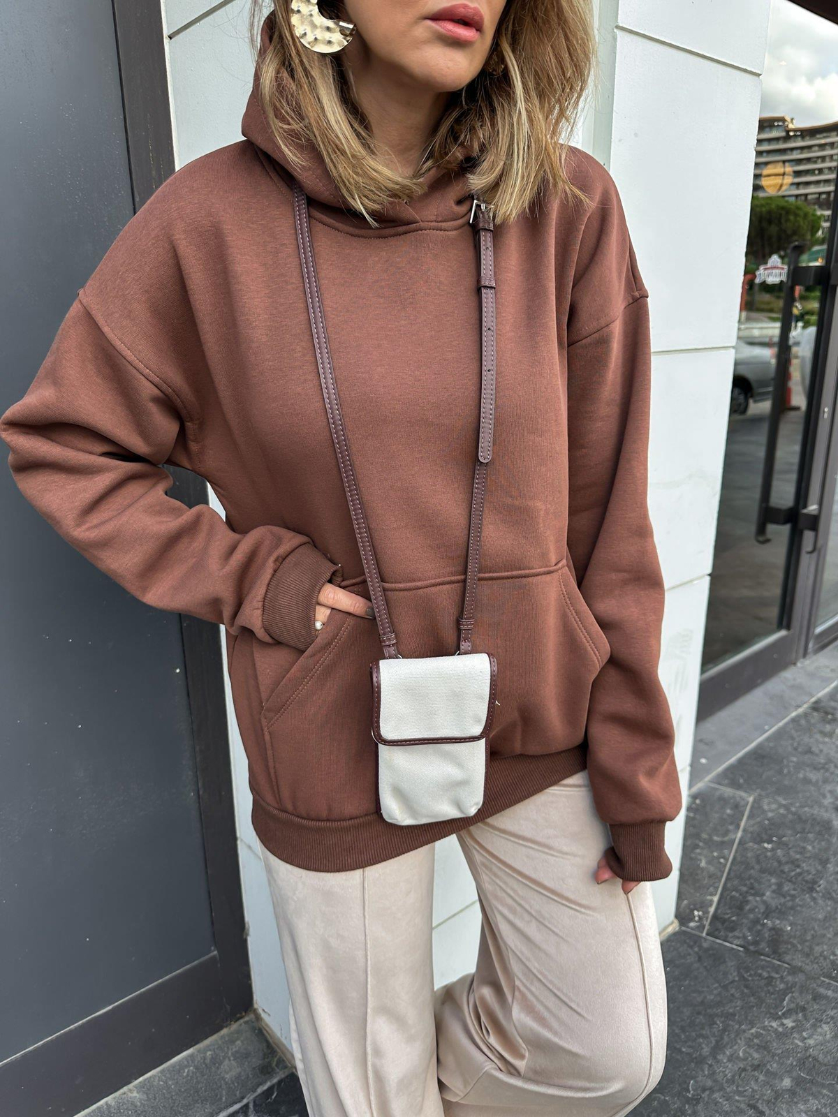 Kahve Kanguru Cepli Sweatshirt