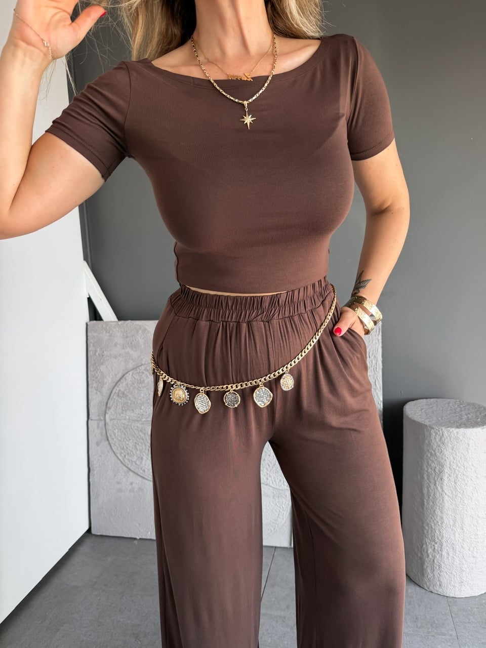 Kahve Kayık Yaka Likralı Basic Takım