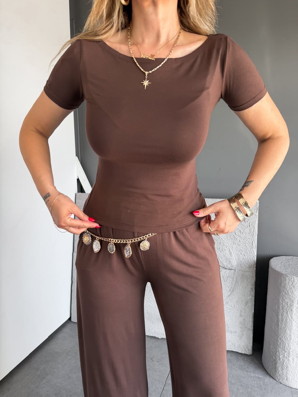 Kahve Kayık Yaka Likralı Basic Takım