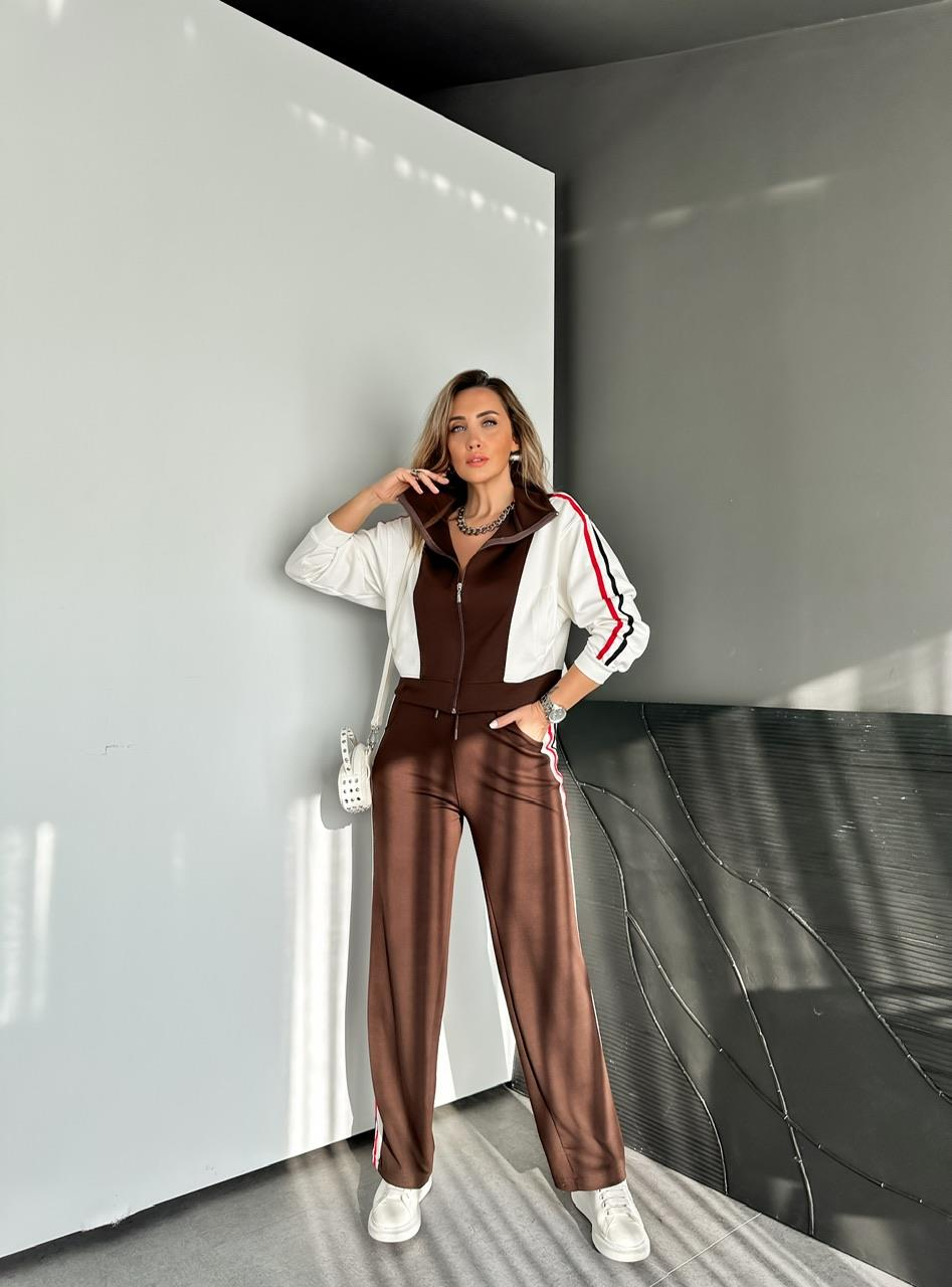 Kahve Kırmızı Şeritli Spor Takım