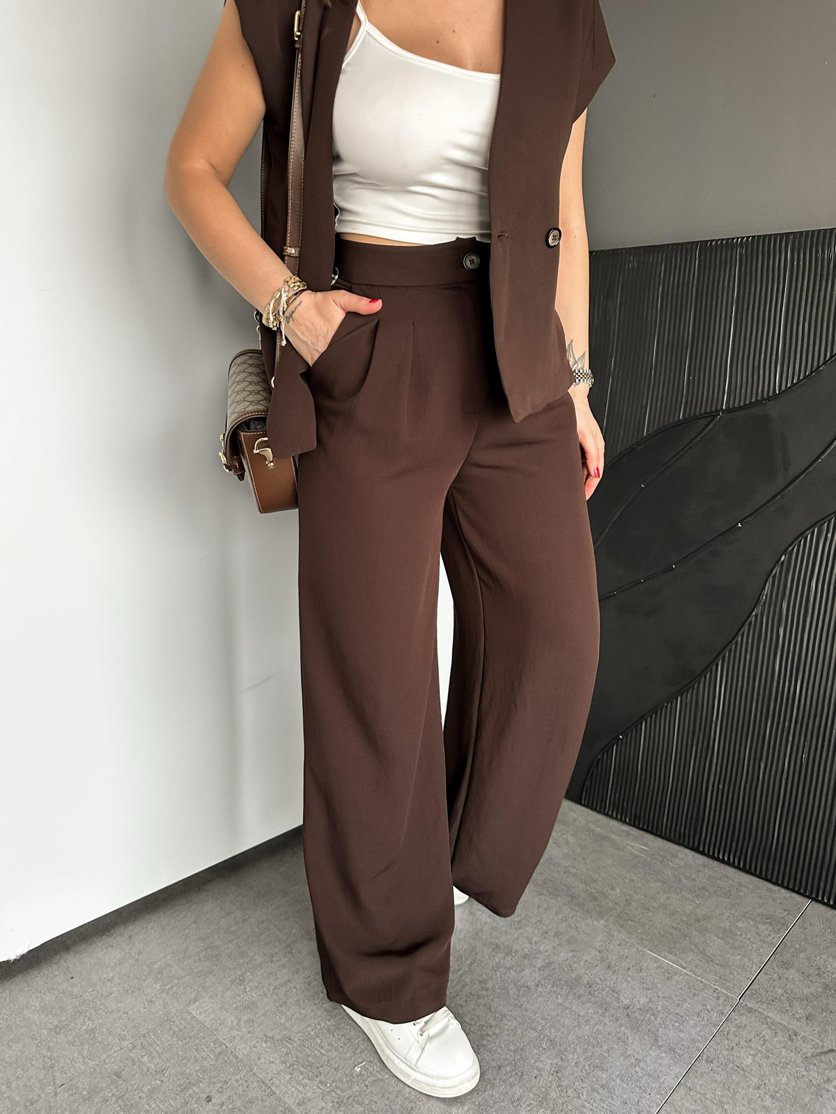 Kahve Kruvaze Ceketli Takım