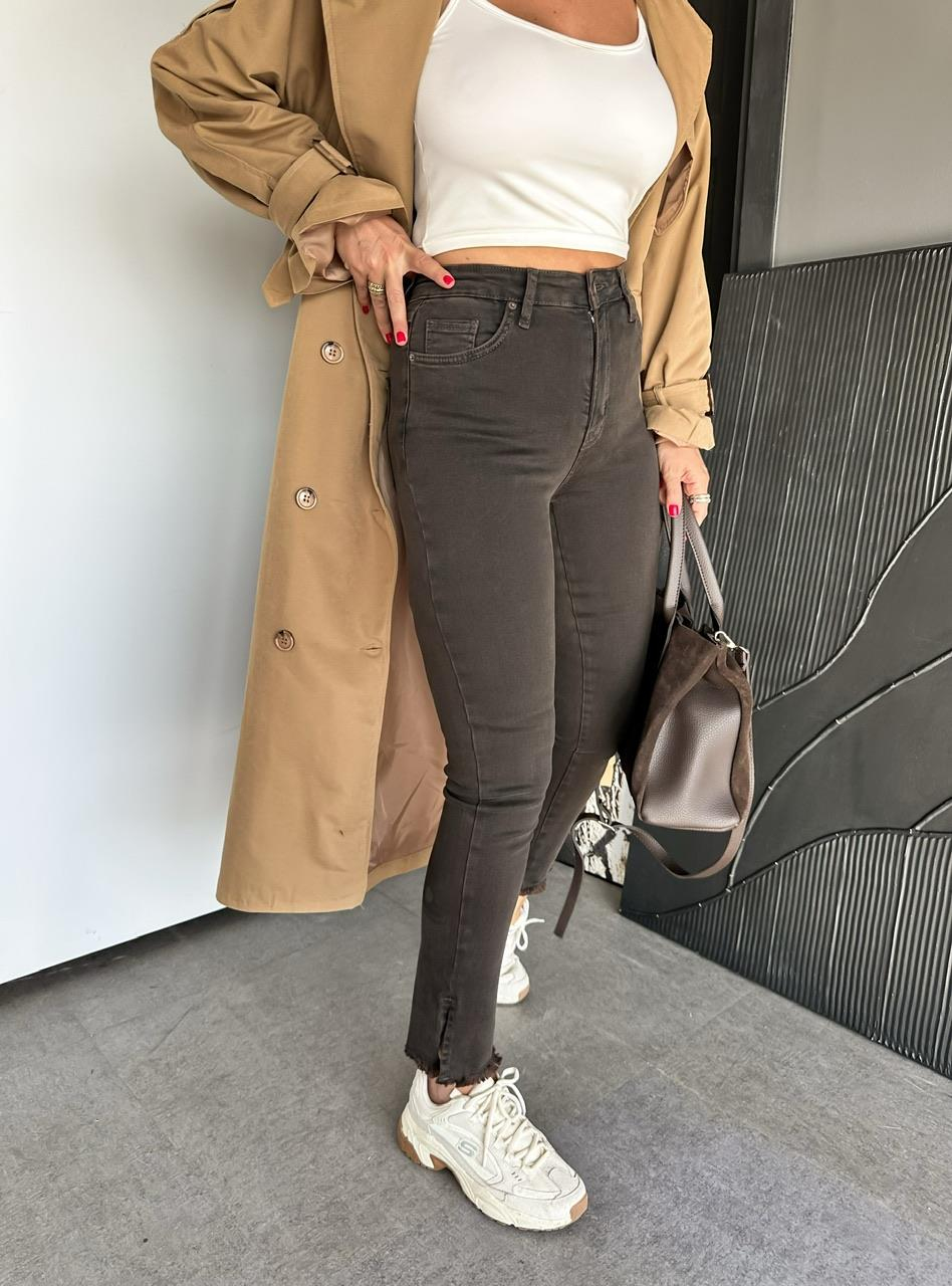 Kahve Likralı Slim Fit Premium Jean