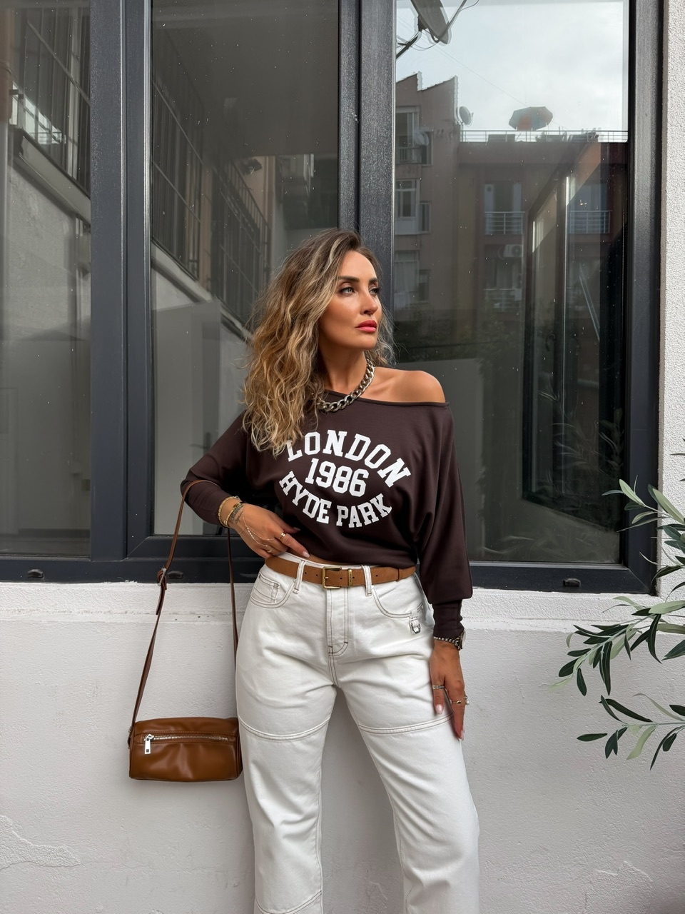 Kahve London Tek Omuz Tshirt