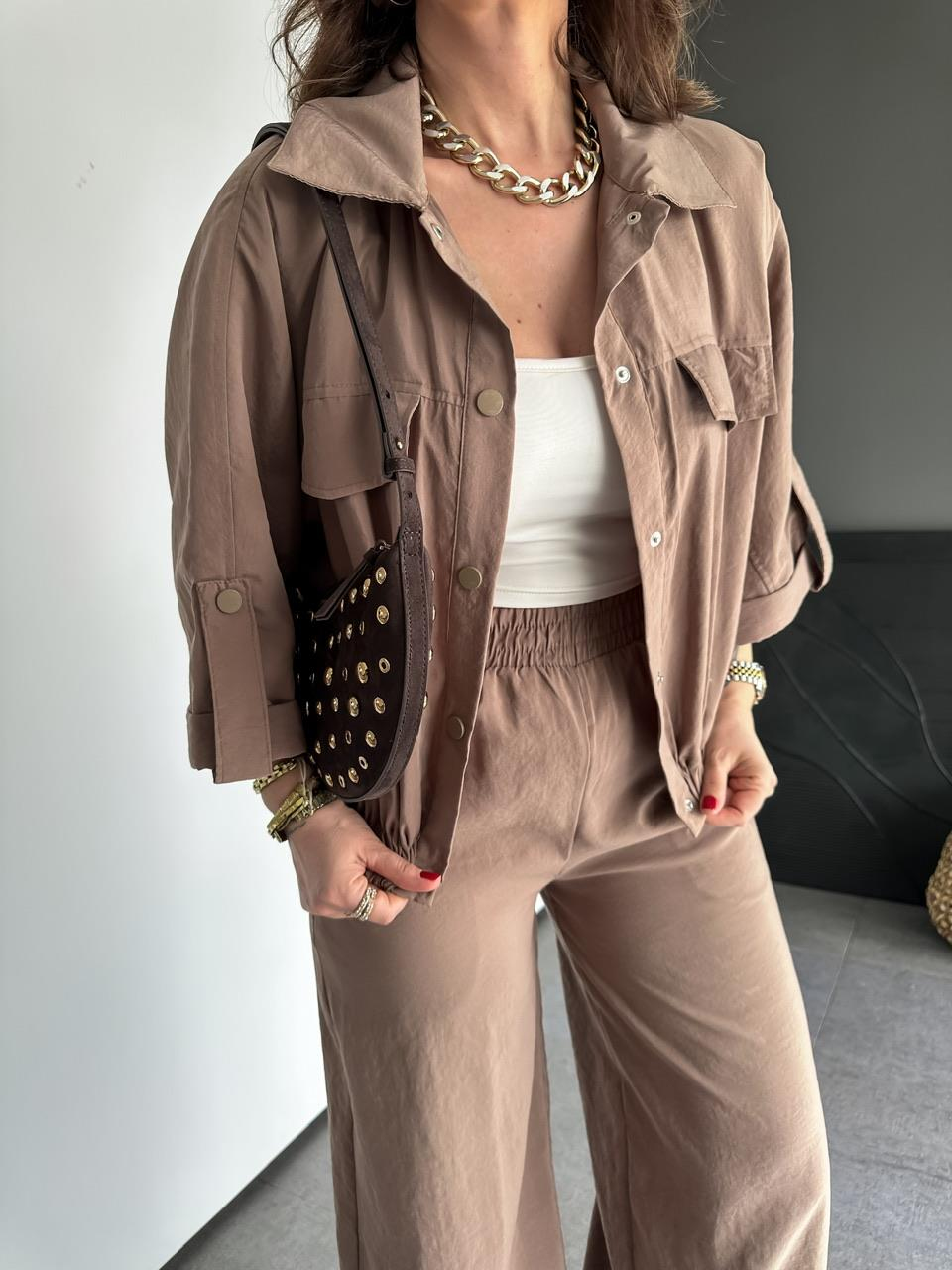 Kahve Manşet Kollu Çıtçıtlı Takım