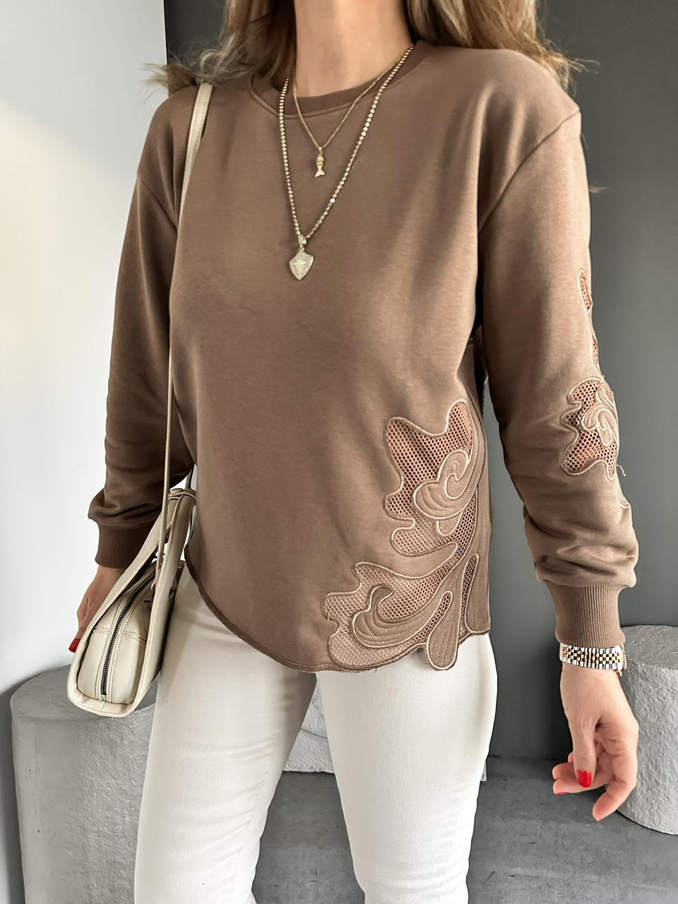 Kahve Nakışlı Marka Model Sweatshirt