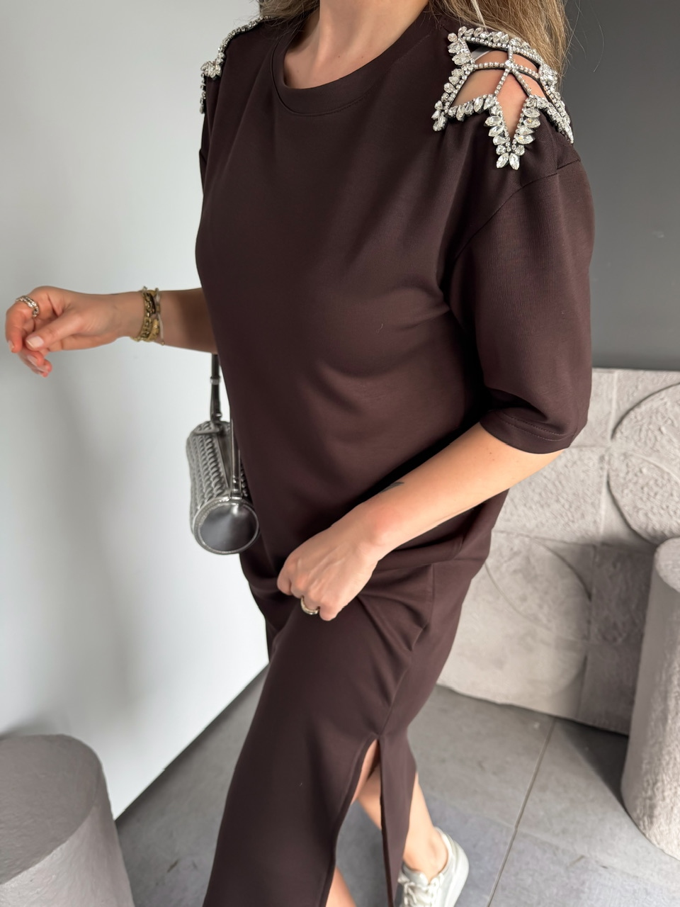Kahve Omuzları Yıldız Taşlı Modal Elbise