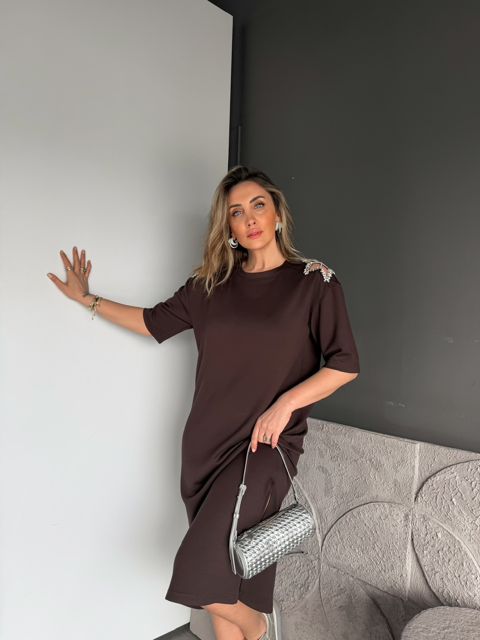 Kahve Omuzları Yıldız Taşlı Modal Elbise