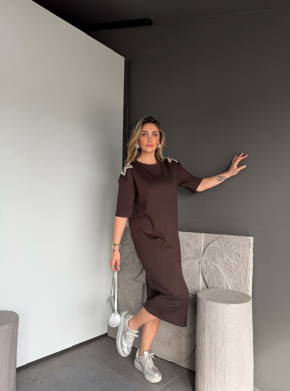 Kahve Omuzları Yıldız Taşlı Modal Elbise