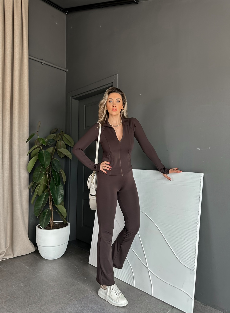 Kahve Parmaklı Likralı Spor Takım