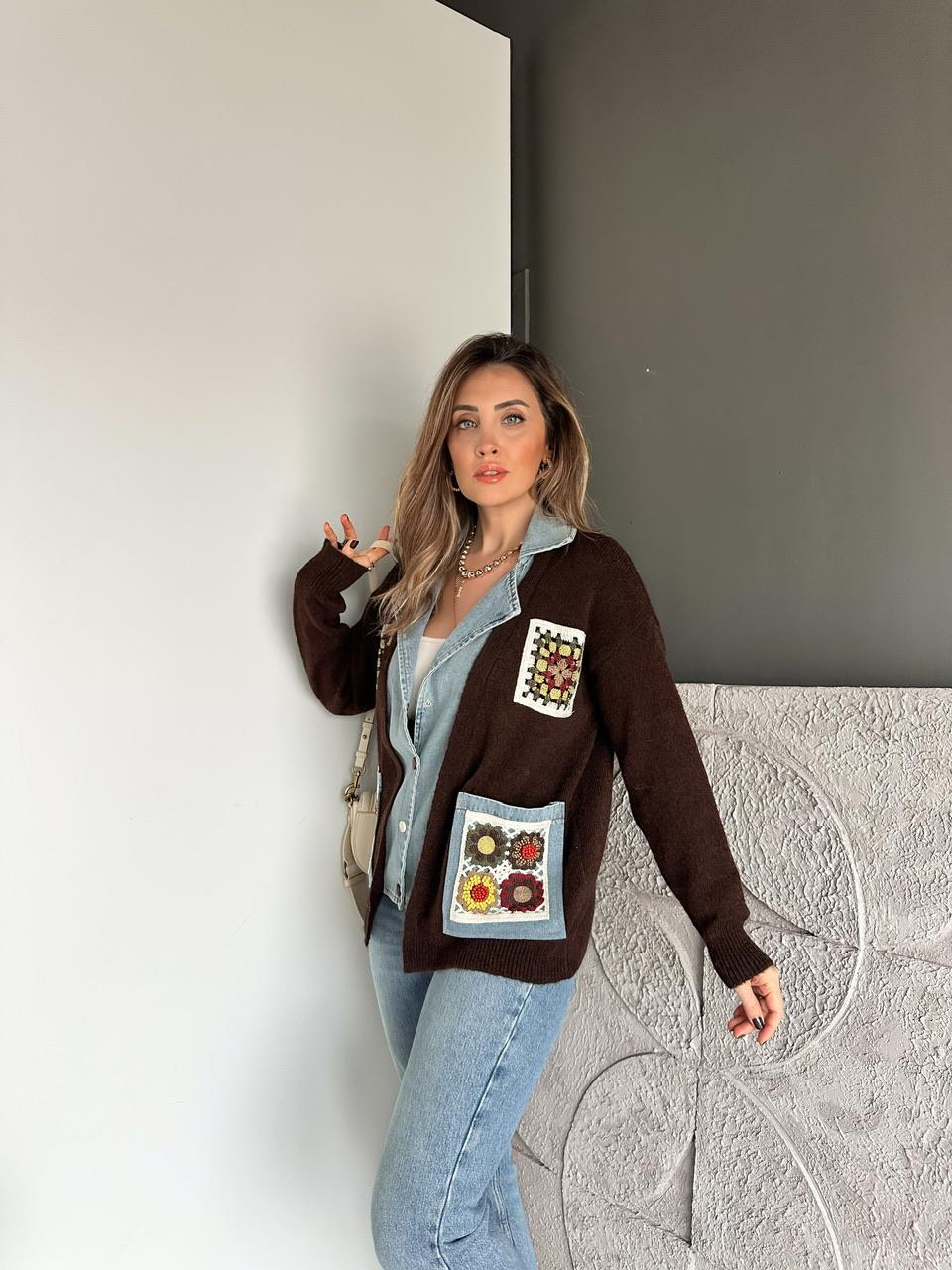 Kahve Patchwork Nakışlı Kot Parçalı Hırka