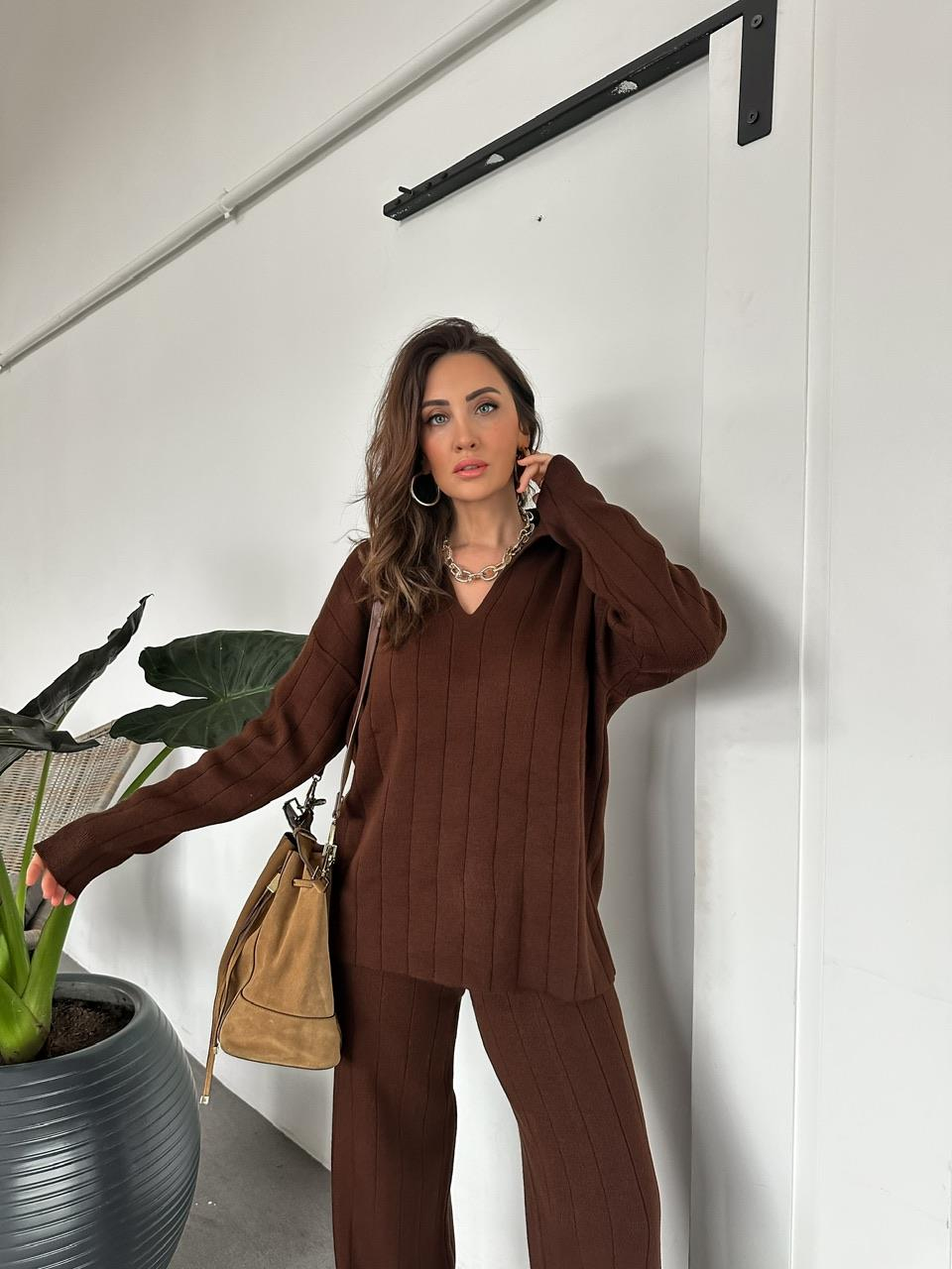 Kahve Polo Yaka Çizgi Dokulu Triko Takım