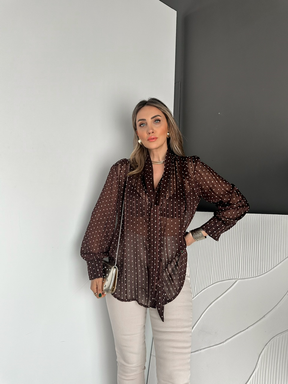 Kahve Puantiyeli Bağlamalı Şifon Gömlek