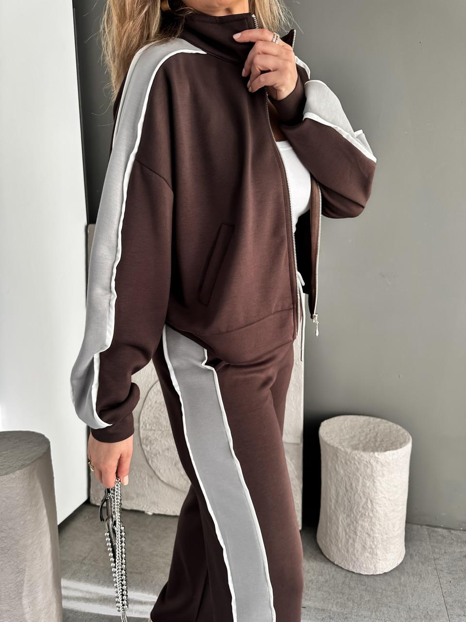 Kahve Şeritli Biyeli Modal Spor Takım