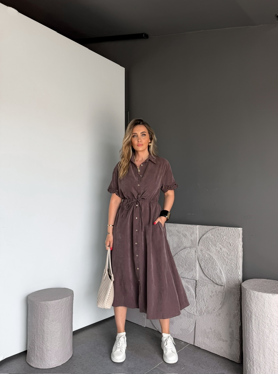 Kahve Taşlanmış Kolları Nakışlı Elbise