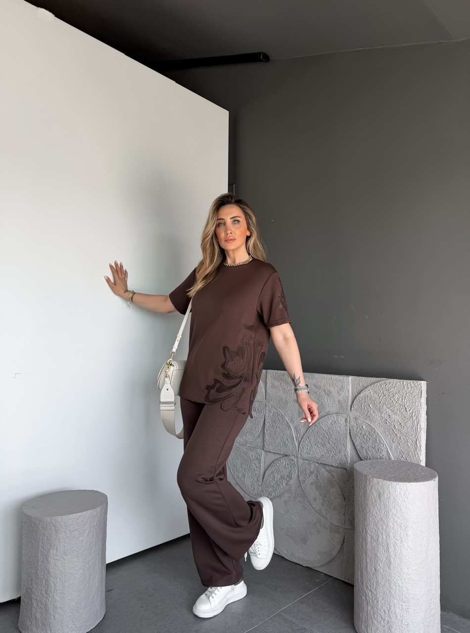 Kahve Tek Yanı Nakışlı Modal Takım