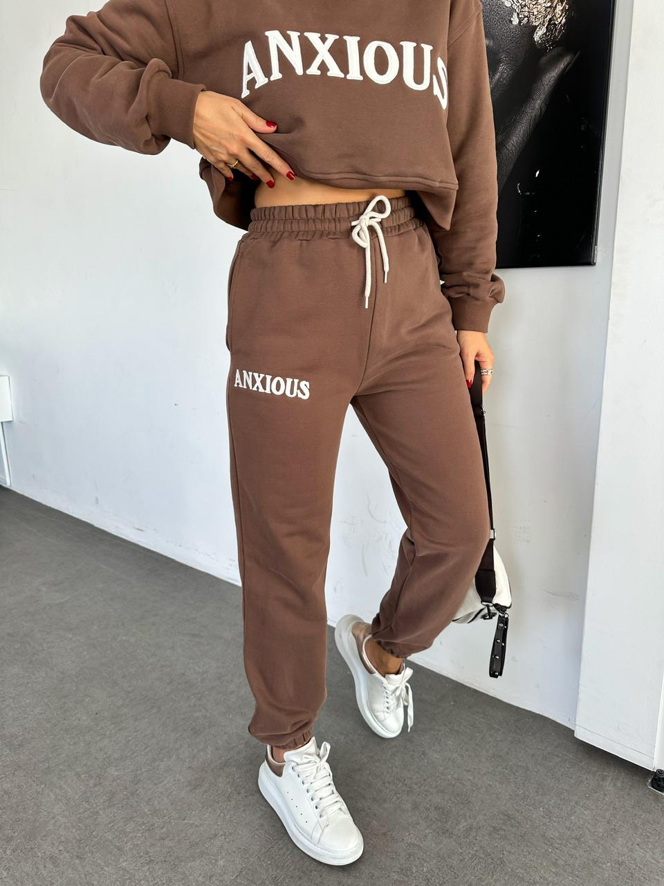 Kahve Yazı Detaylı Eşofman Takım