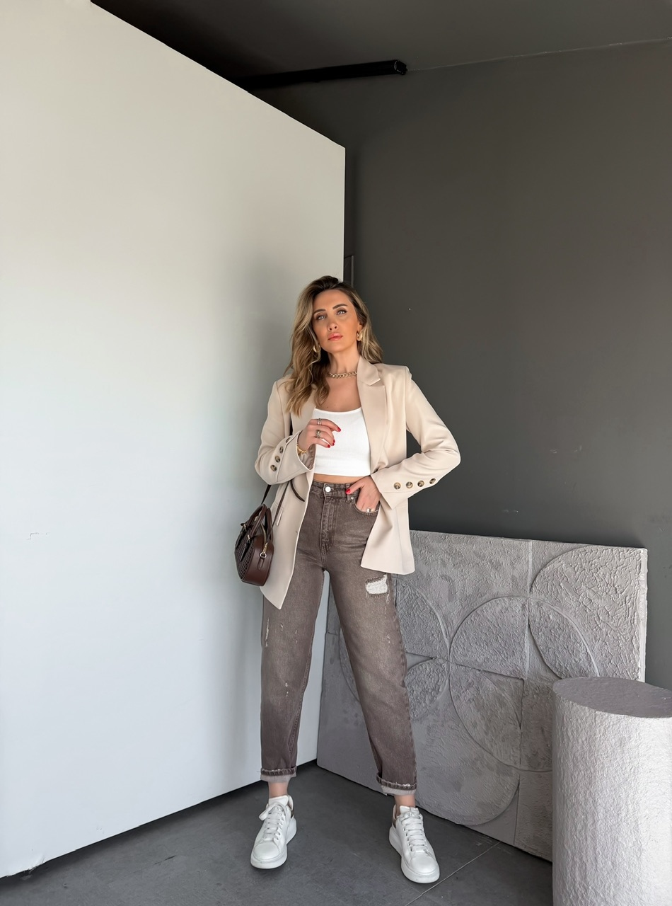 Kahve Yırtık Parçalı Mom Jean