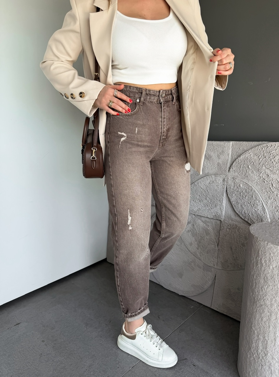 Kahve Yırtık Parçalı Mom Jean