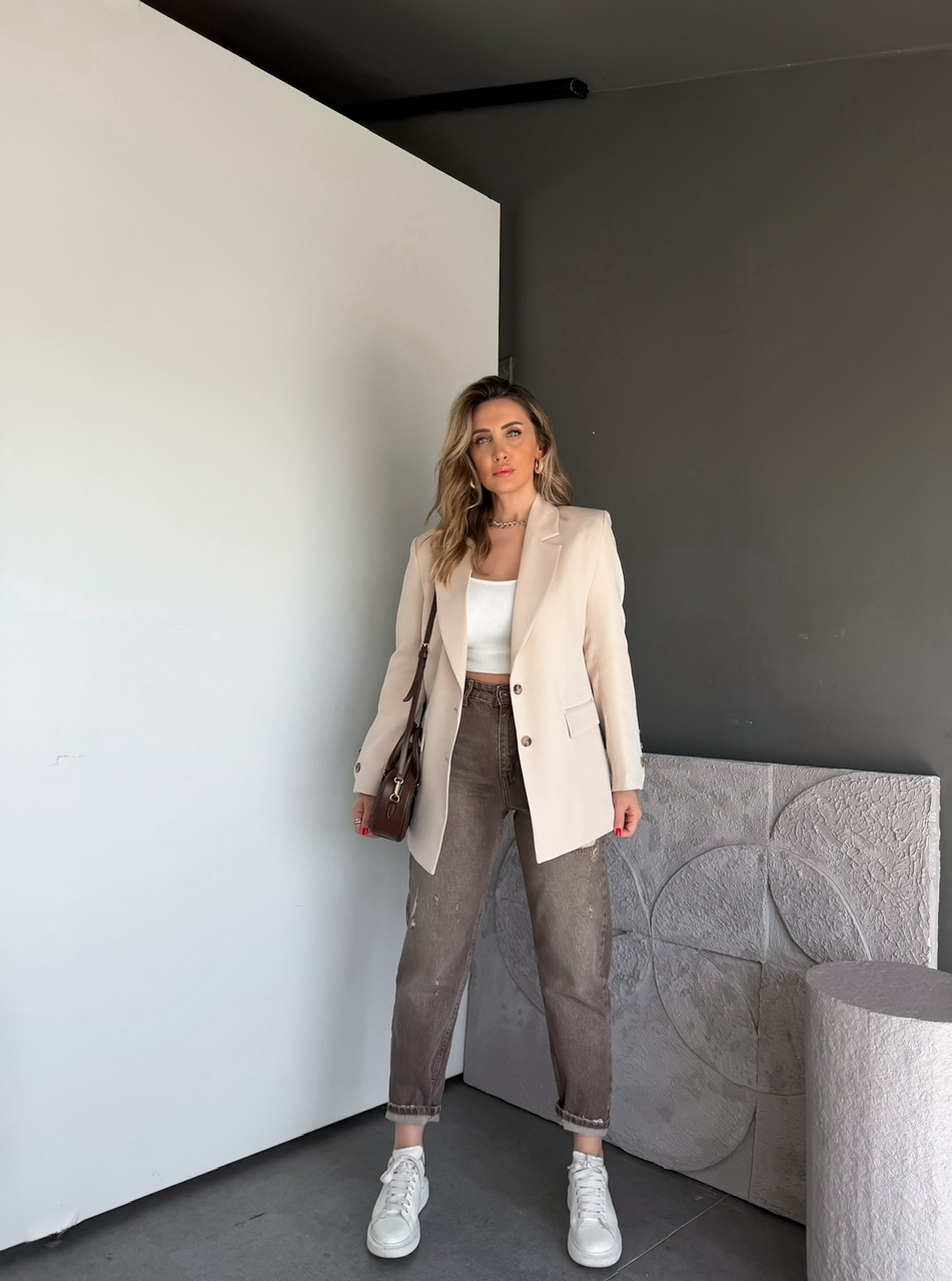 Kahve Yırtık Parçalı Mom Jean