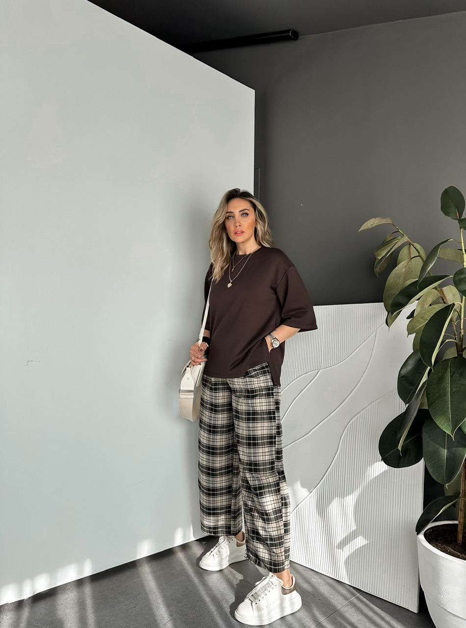 Kahve Yırtmaçlı Salaş Tshirt