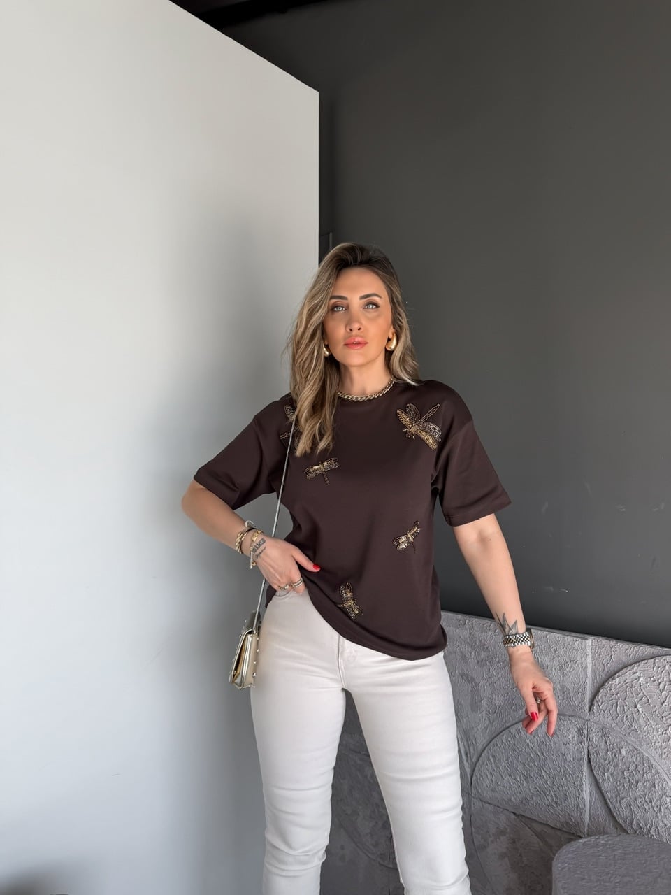 Kahve Yusufçuk İşlemeli Cotton Tshirt