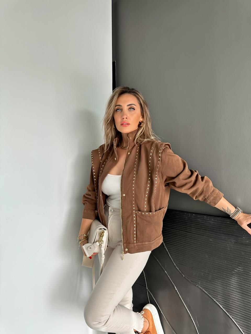 Kahve Zımbalı Omuz Detaylı Tasarım Ceket