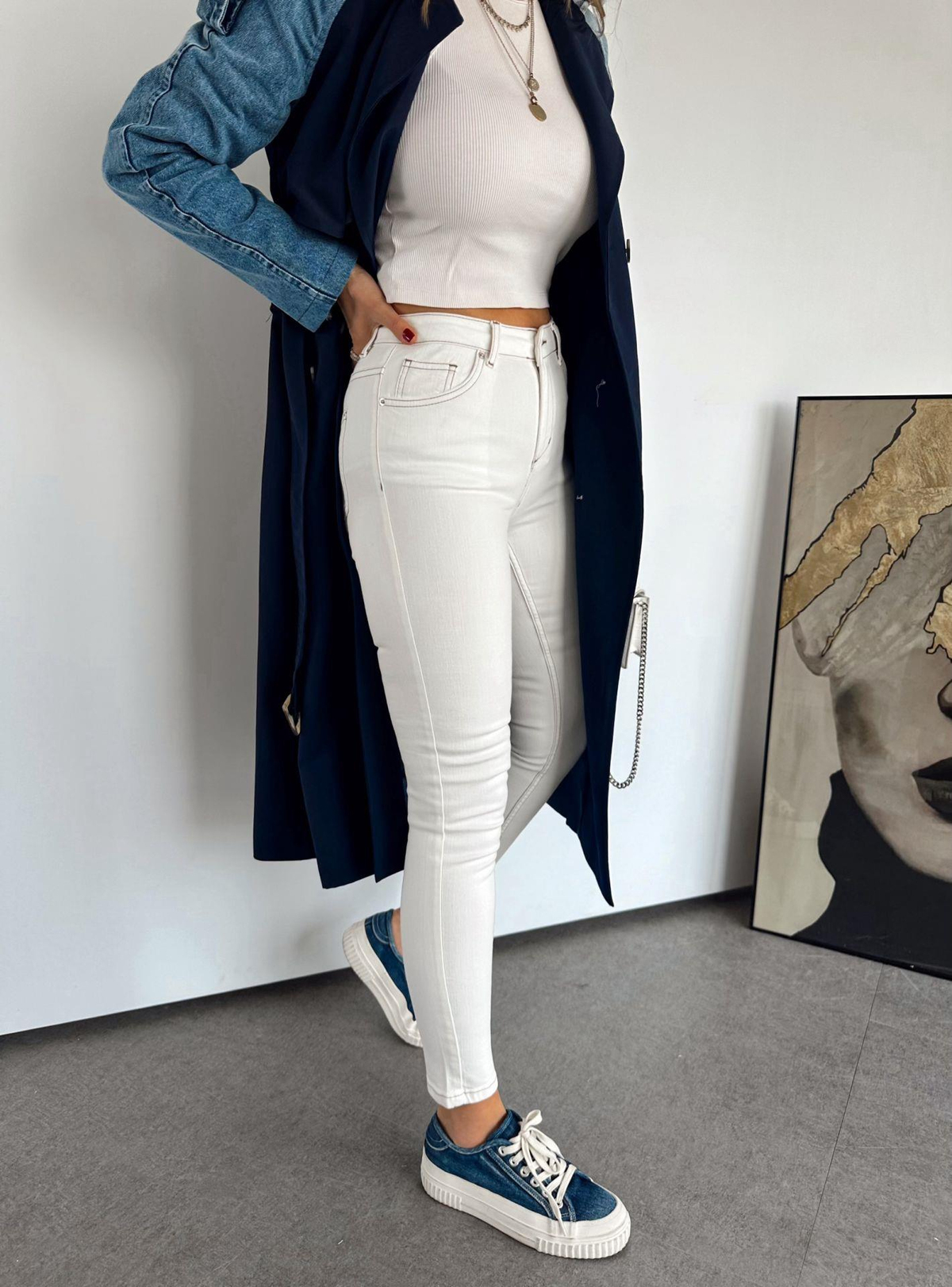 Kırık Beyaz Likralı Premium Jean