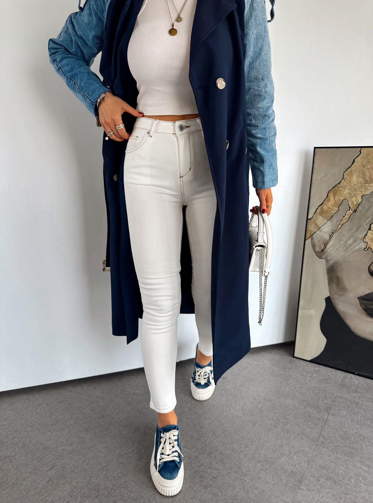 Kırık Beyaz Likralı Premium Jean