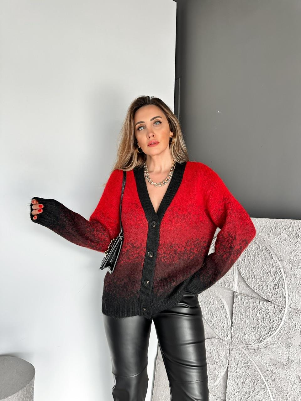 Kırmızı Batik Desen Düğmeli Hırka