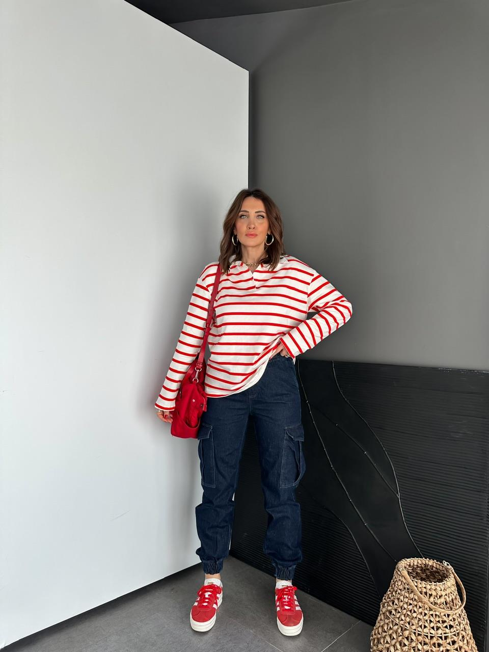 Kırmızı Çizgili Polo Yaka Sweatshirt