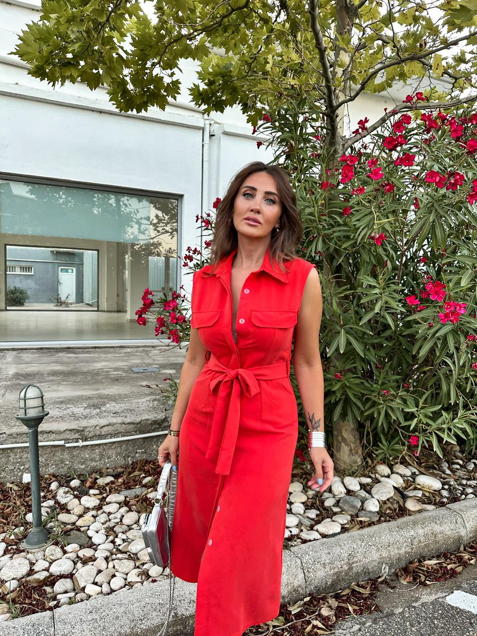 Kırmızı Düğmeli Safari Cepli Elbise