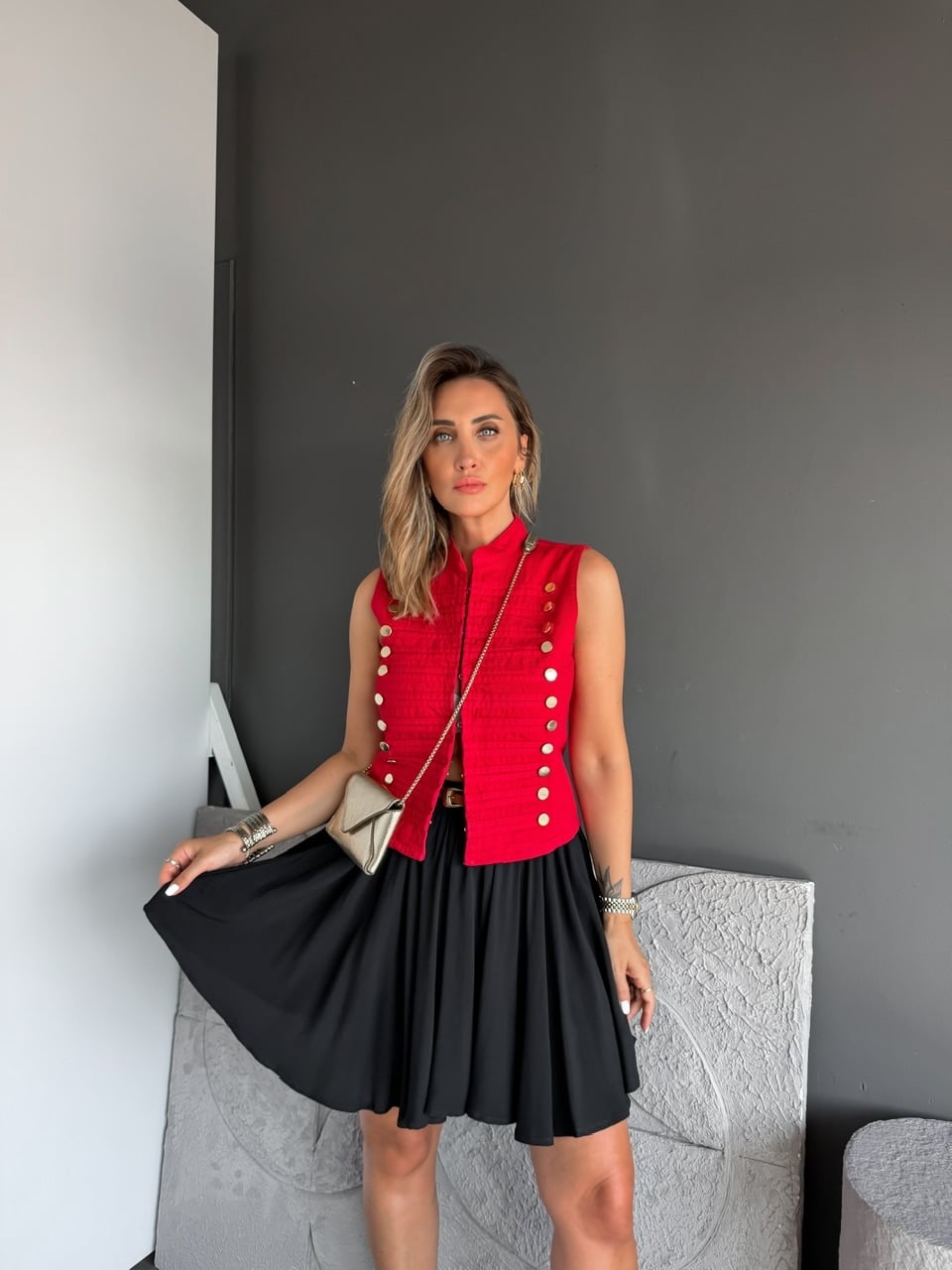Kırmızı Napolyon Düğmeli Kot Yelek