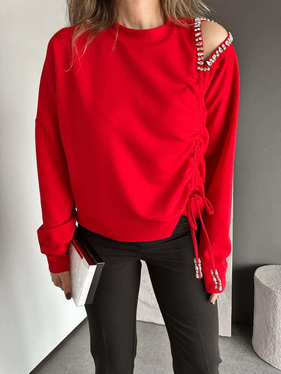 Kırmızı Omuz Dekolteli Taşlı Sweatshirt
