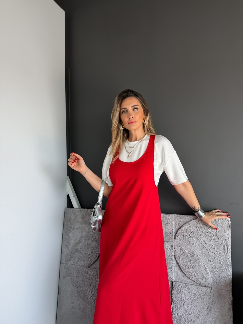 Kırmızı Tshirtlü Askılı Basic Elbise