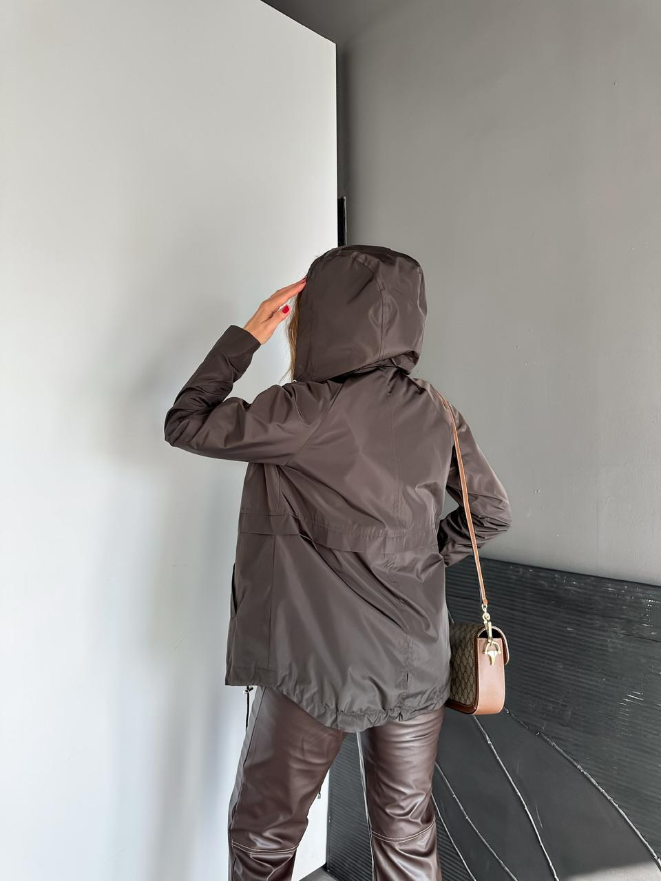 Koyu Kahve Cıtcıtlı Kapşonlu Yağmurluk