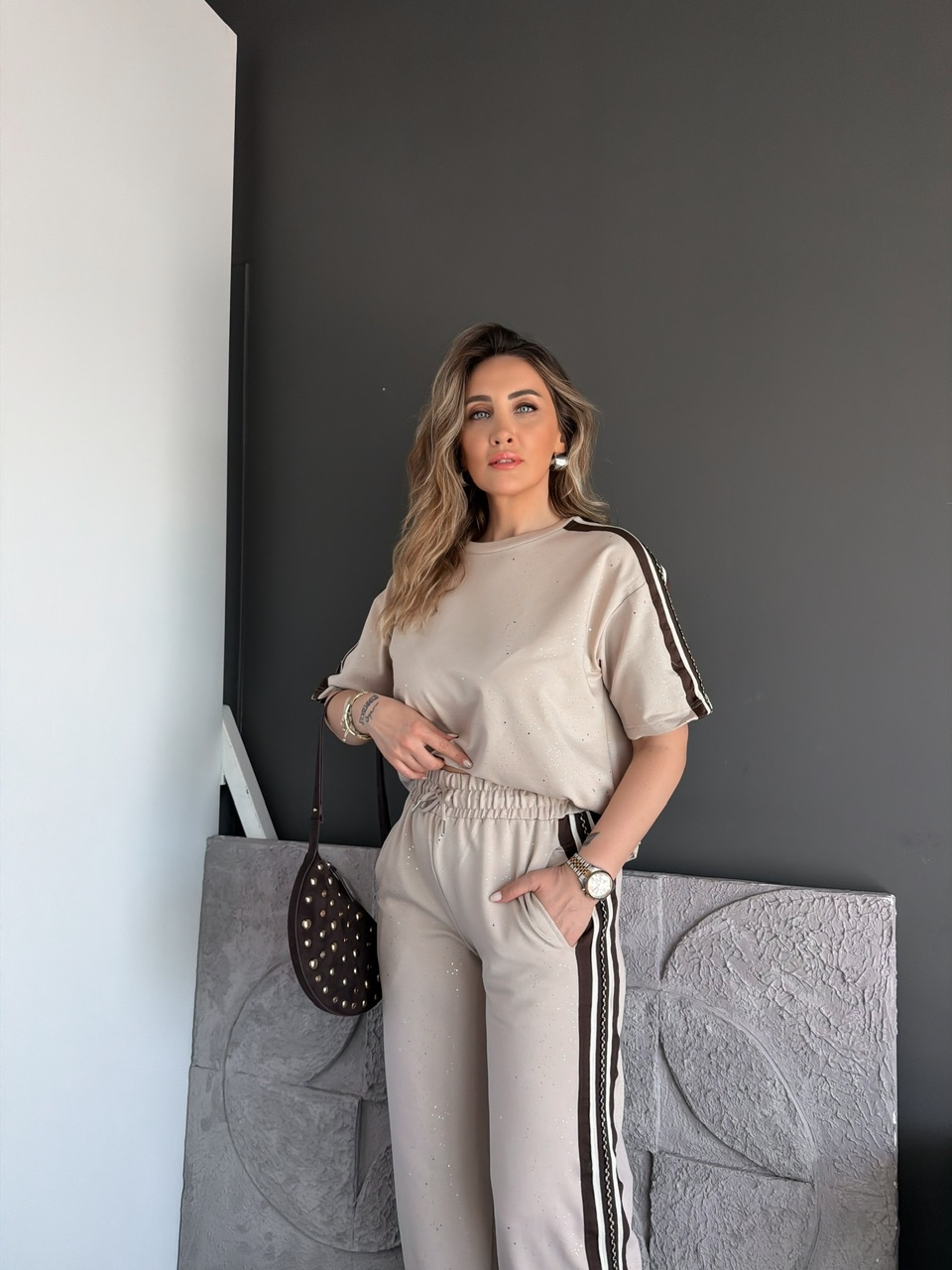 Krem Işıltılı Biyeli Takım