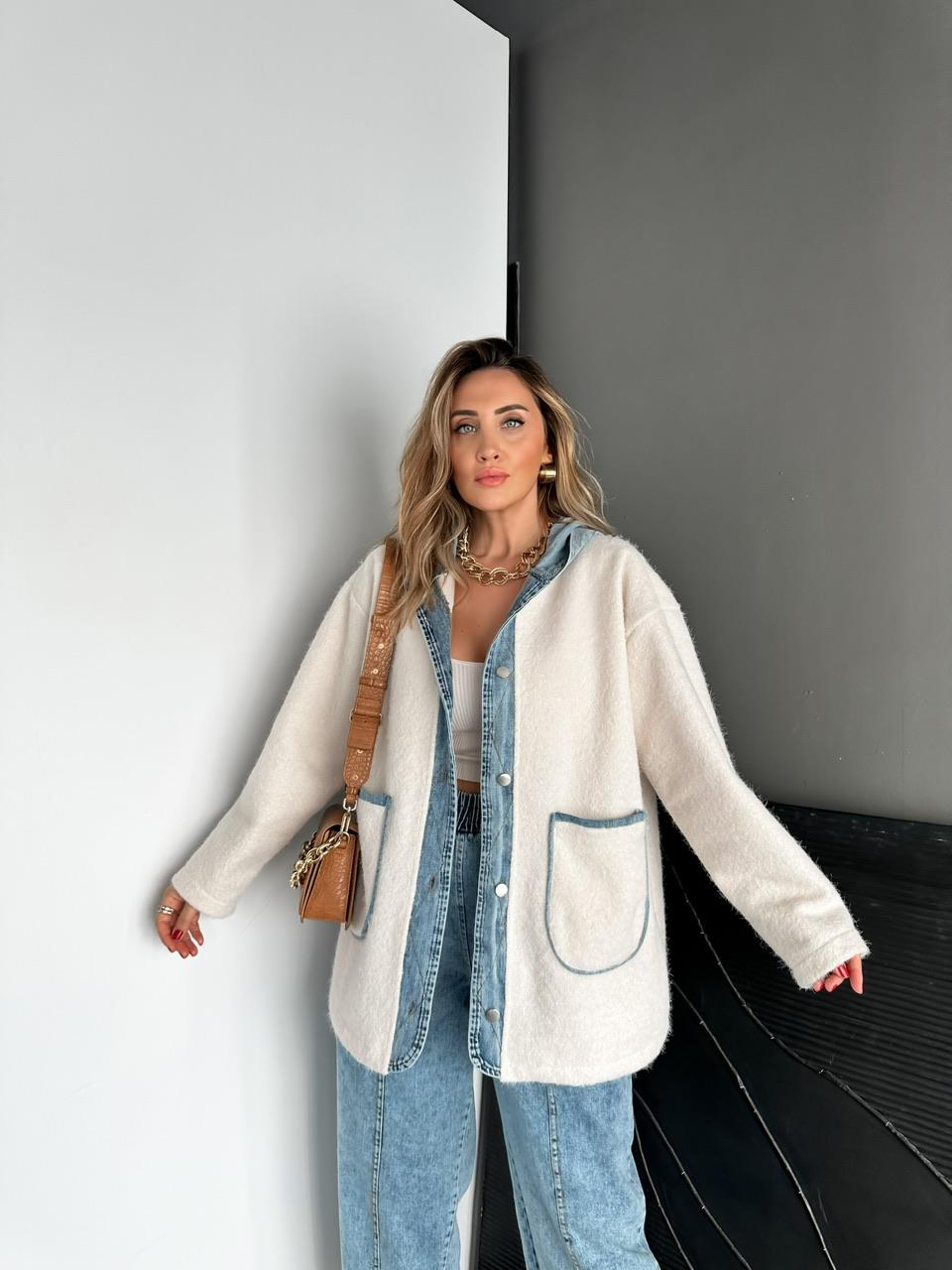 Krem Kot Parçalı Kapşonlu Teddy Mont
