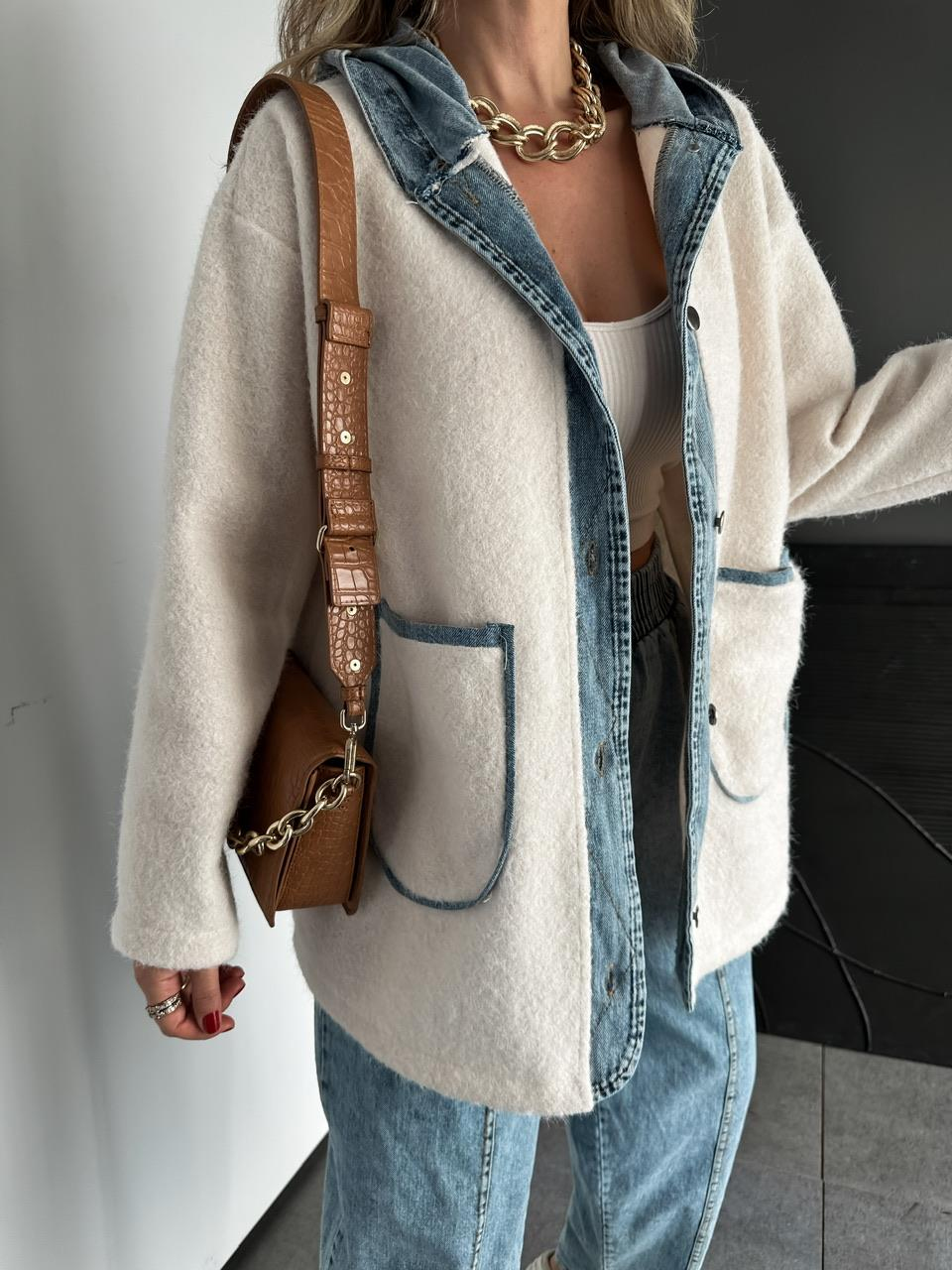 Krem Kot Parçalı Kapşonlu Teddy Mont