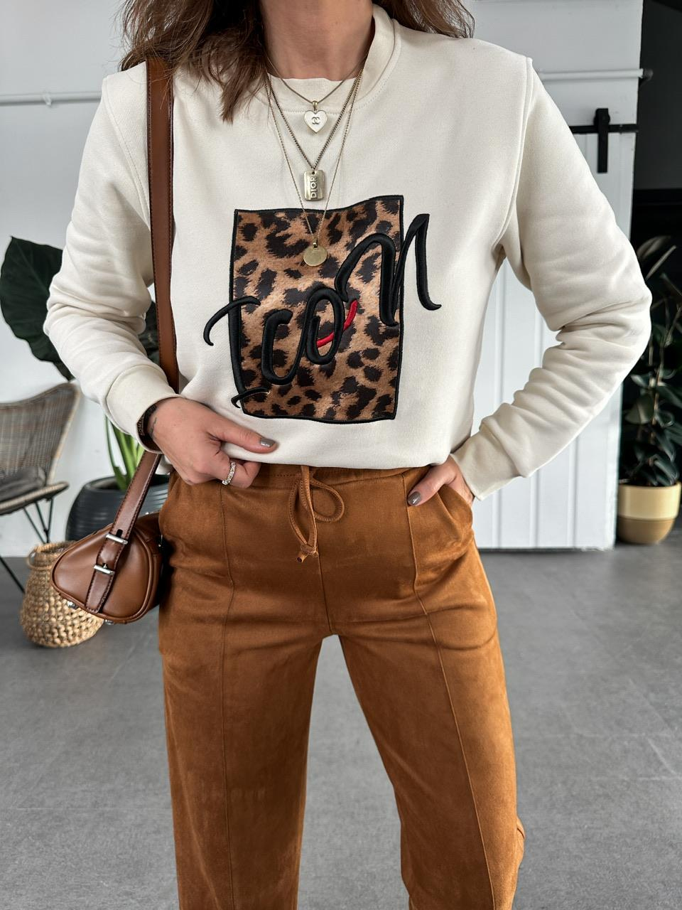 Krem Leopar Parçalı Uzun Sweatshirt