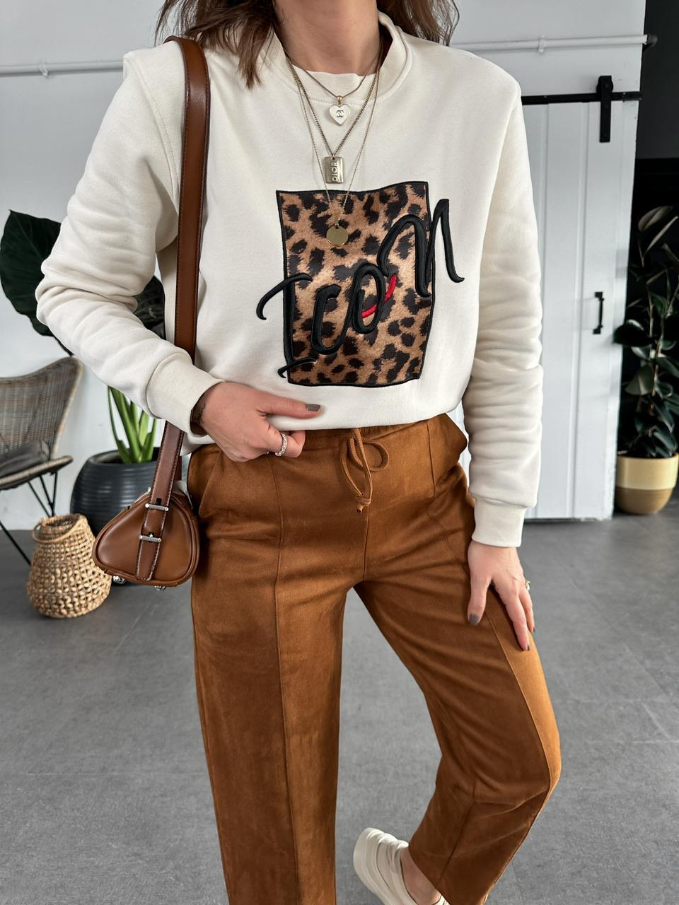 Krem Leopar Parçalı Uzun Sweatshirt