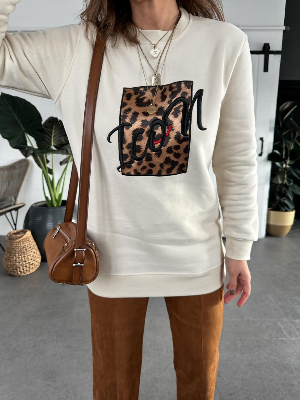 Krem Leopar Parçalı Uzun Sweatshirt