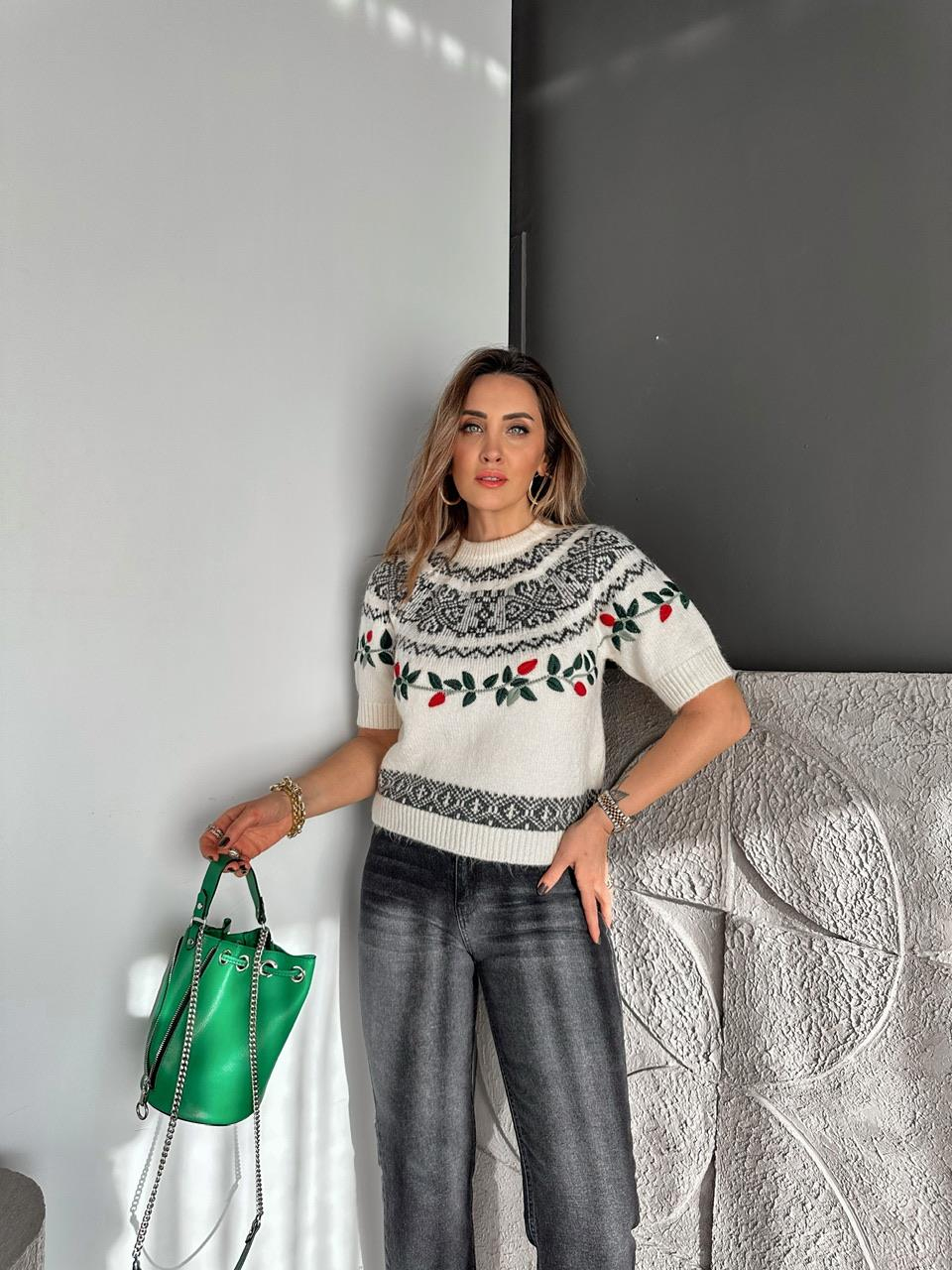 Krem Nakışlı Kısa Kollu Triko