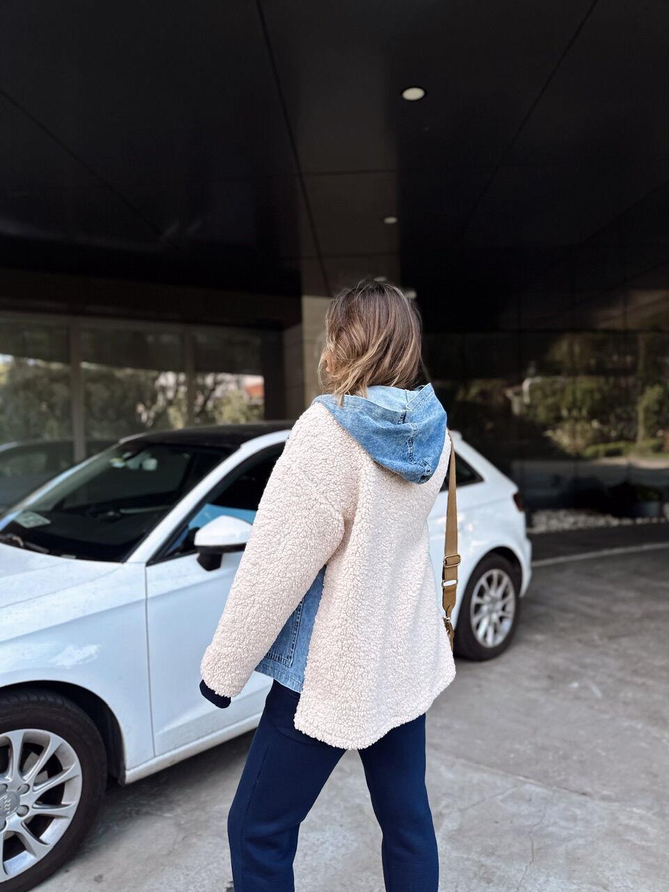 Krem Peluş Kot Detaylı Mont