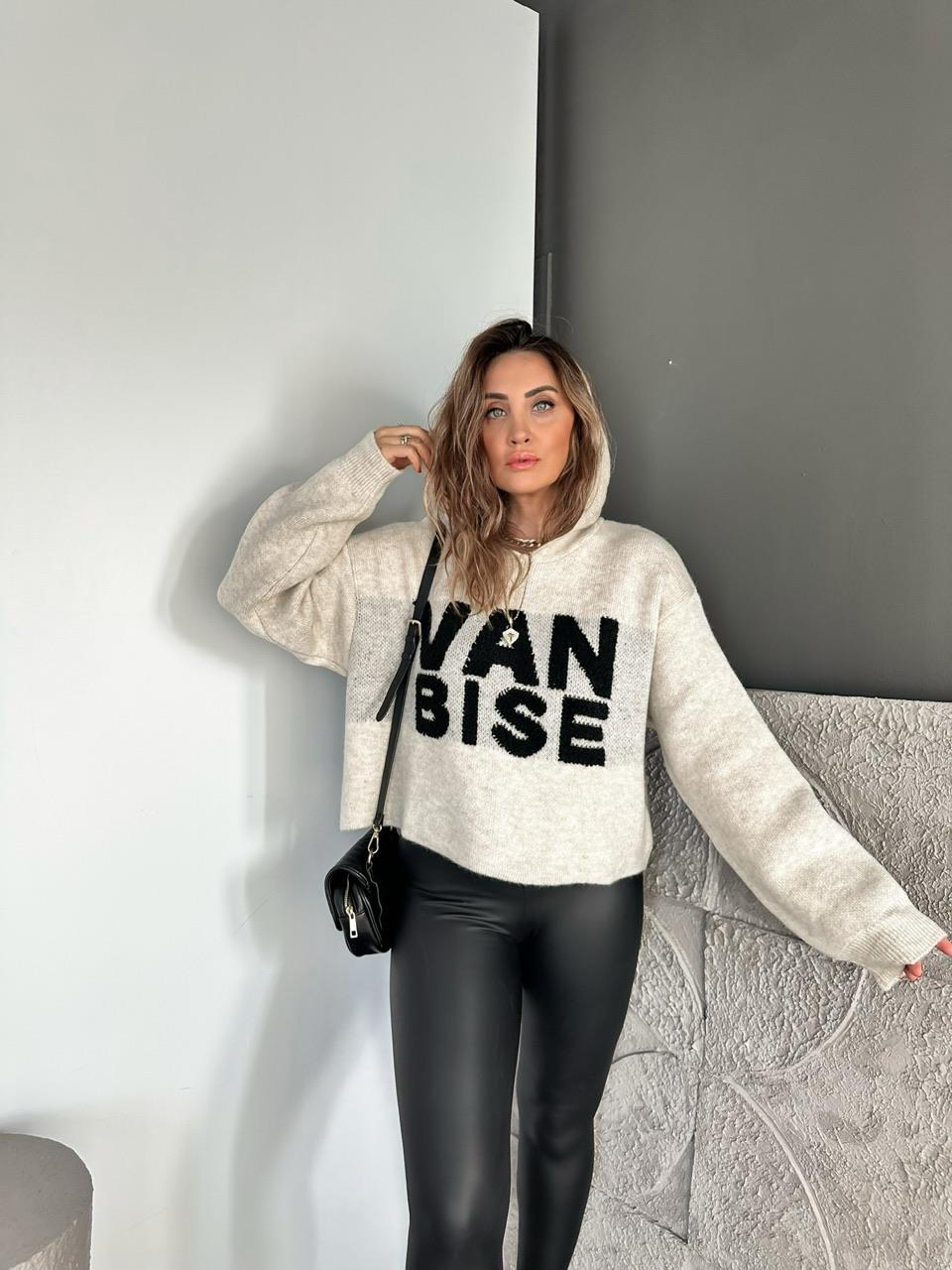 Krem Vanbise Kapşonlu Kazak