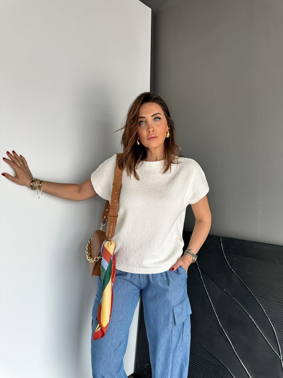 Krem Yarasa Kol Yumuşak Dokulu Tshirt